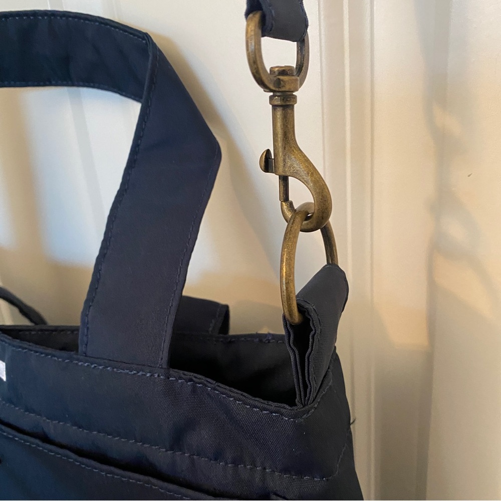 NWOT Sherpa Adventure Gear Yatra - Women's Shoulder Tote Purse - Picture 7 of 12